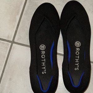 EXCELLENT condition rothy’s flats black round toe